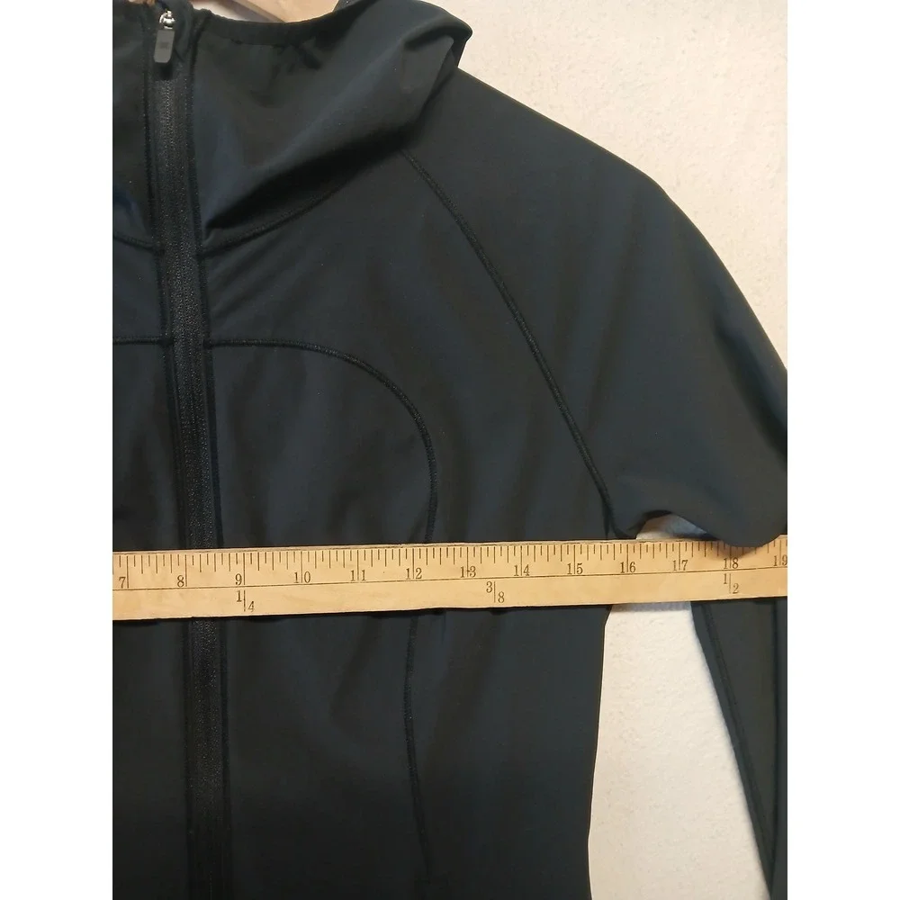 Lululemon mist over Windbreaker size 4 black full zip womens jacket